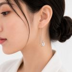 گوشواره بخیه‌ای زنانه نقره‌ای طرح ماه و ستاره THR-1009