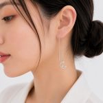 گوشواره بخیه‌ای زنانه طرح ماه و ستاره نقره‌ای THR-1013