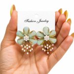 گوشواره میناکاری گل سبز مرواریدی زنانه کد GAB-029 - تصویر 3