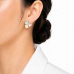 گوشواره زنانه میخی طرح سه قلب رنگی کد GAB-047 - تصویر 2