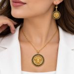 نیم ست ورساچه استیل طلایی مدل مدوسا کد VERSACE-NS-01 - تصویر 2