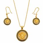 نیم ست ورساچه نگین دار استیل طلایی کد VERSACE-NS-03